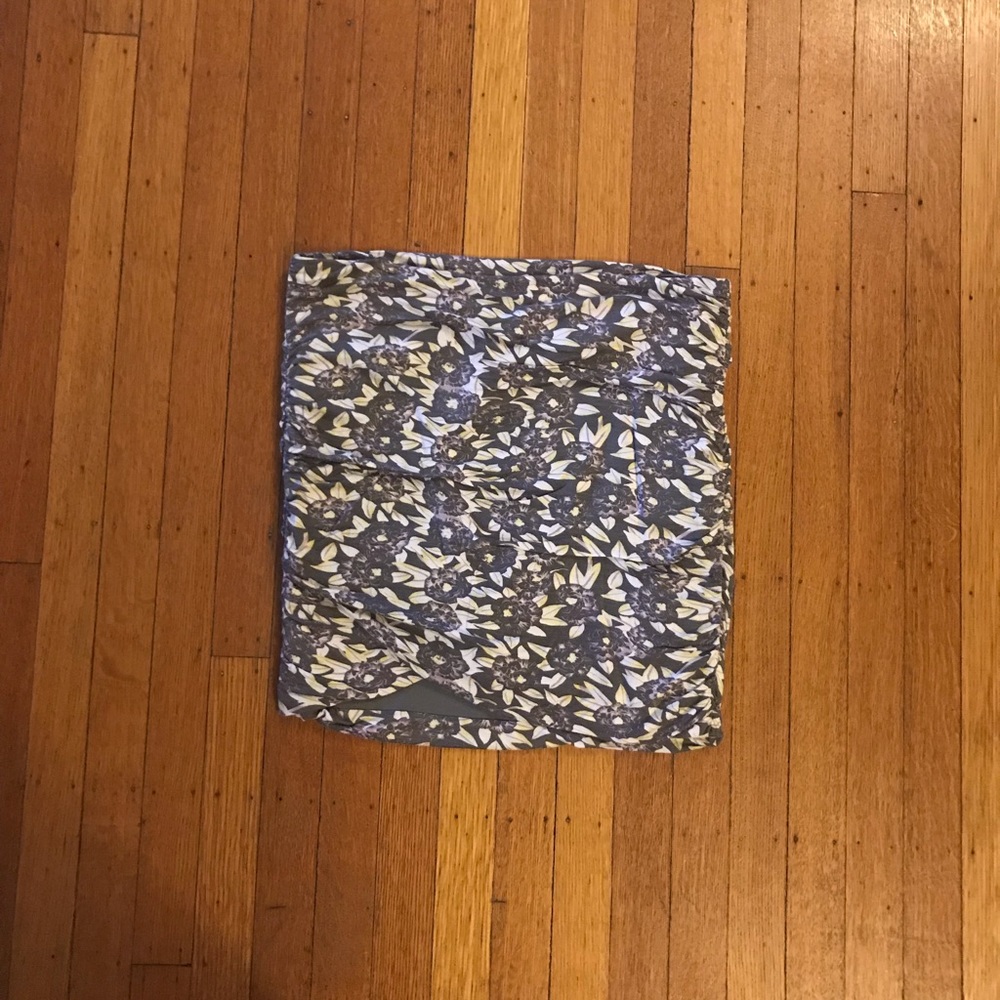 Floral patterned cotton/spandex skirt